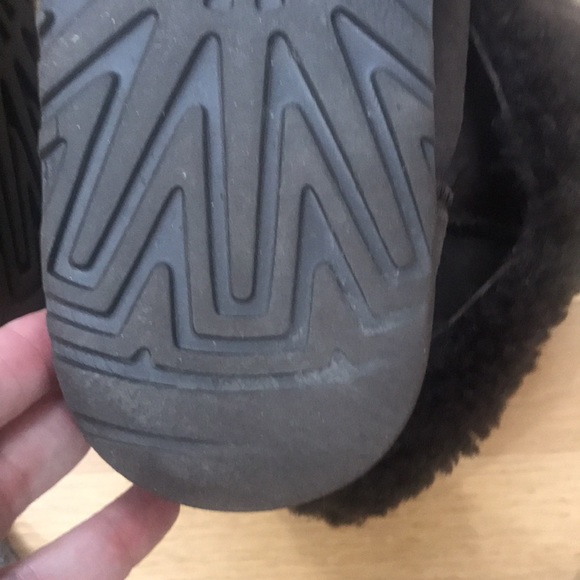 - Authentic UGGs Worn one season - Picture 3 of 7